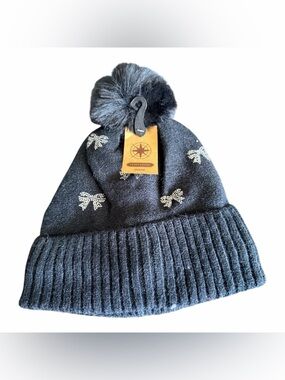 NWT Ladies Black Pom Pom Beanie with Rhinestone Bows